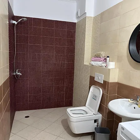 Front Superior Appartamento Durrës