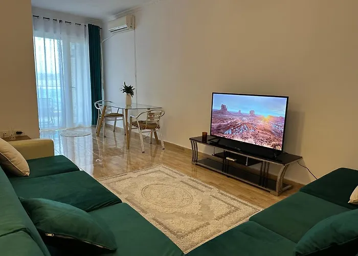 Front Superior Apartment *