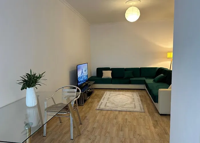 Apartment Front Superior *