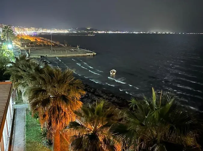 Front Superior Apartment