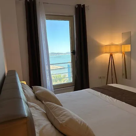 Front Superior Apartment Durres