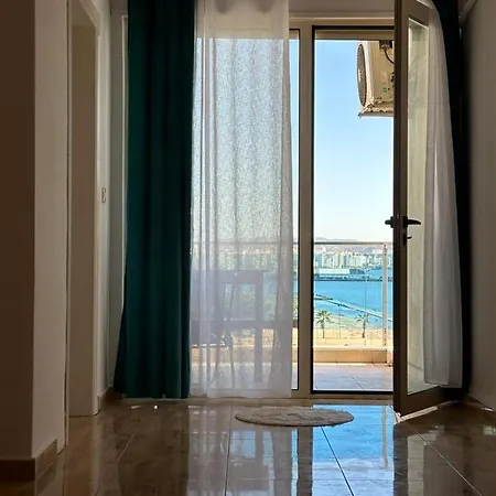 Front Superior Durrës