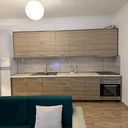 Apartment Front Superior