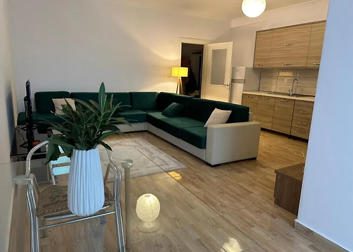 Front Superior شقة